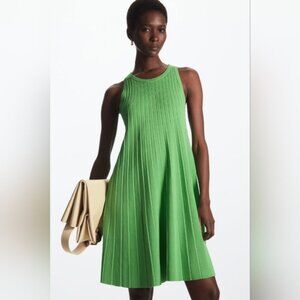 COS Dress Sleeveless Pleated Shift Sz XS Knee Green Cotton Rayon Knit Pullover